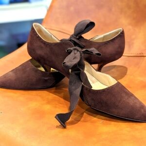 Vintage Brown Suede Manolo Blahniks (Size 9.5)